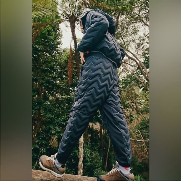 Free People Movement Gettin Lost Packable Pants Primaloft Puffer Black New XS - Picture 4 of 10